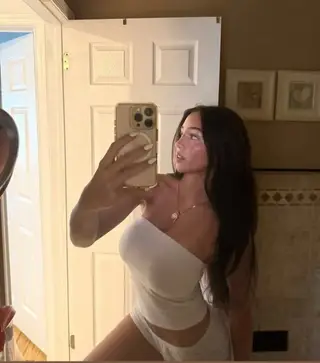 Konyaaltı'nda lüks ve özenli Antalya escort profili - Antalya / Konyaaltı - Galeri görseli 4